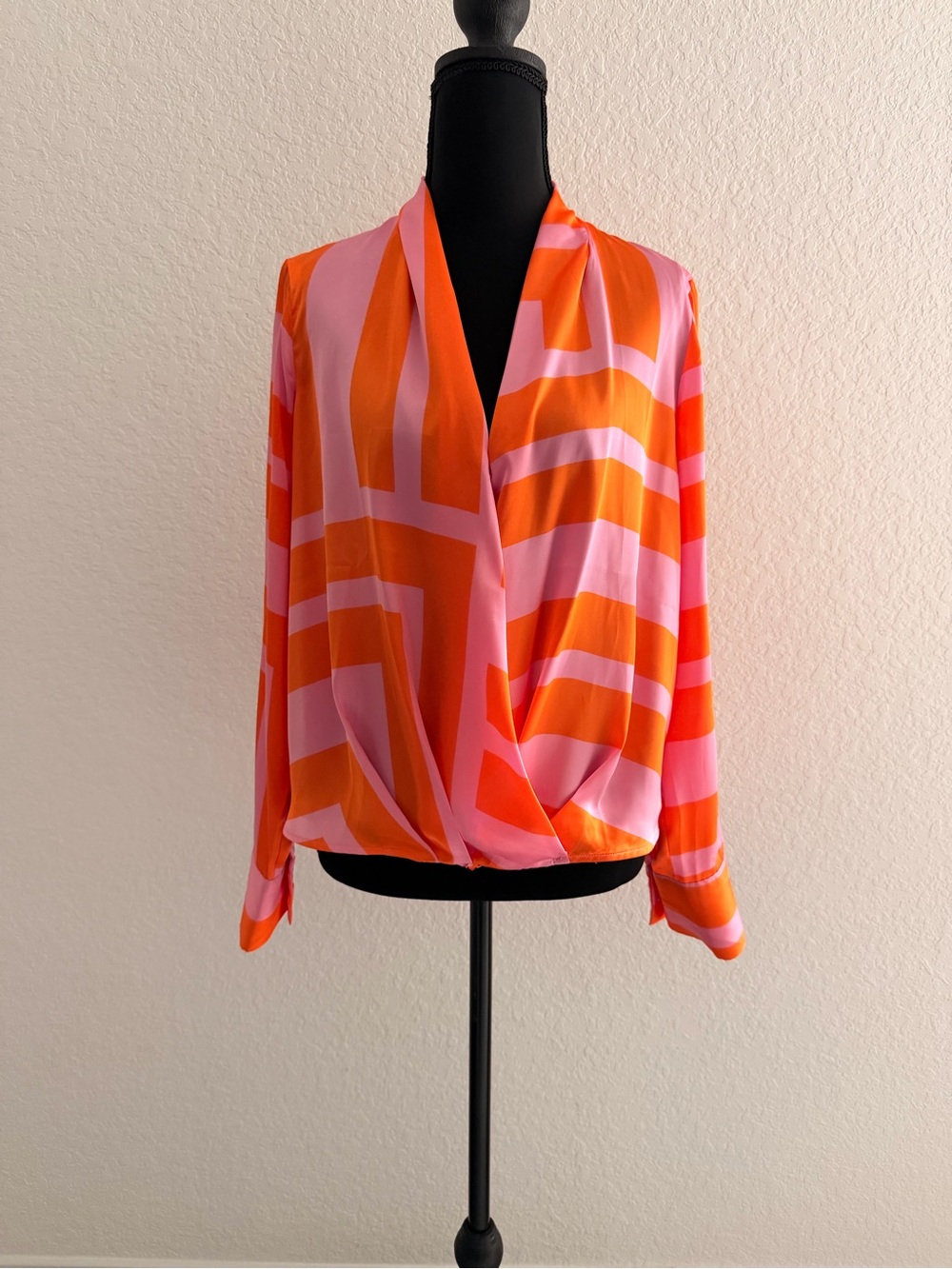 Mango Pink Orange Geometric Satin Wrap Blouse | V-Neck Long Sleeve Top EUC
